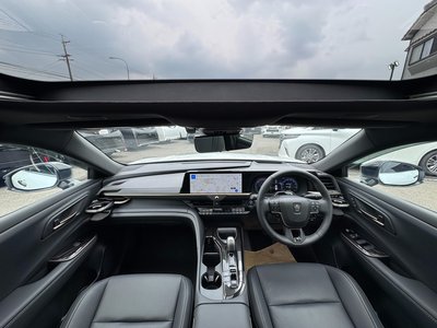 صورة 32 لـ 2025 Toyota CROWN SPORT