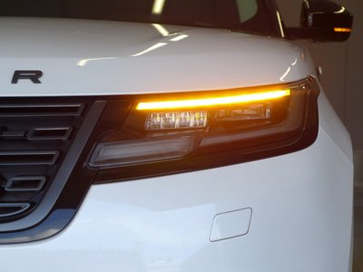 2025 LAND Rover RANGE ROVER VELAR photo 9