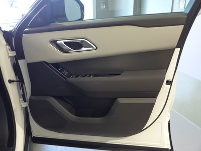 2025 LAND Rover RANGE ROVER VELAR photo 15