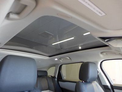 2025 LAND Rover RANGE ROVER VELAR photo 13