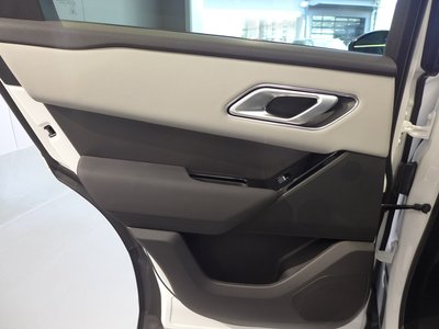2025 LAND Rover RANGE ROVER VELAR thumbnail 29