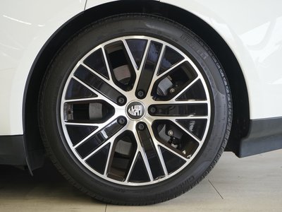 صورة 12 لـ 2021 Porsche TAYCAN