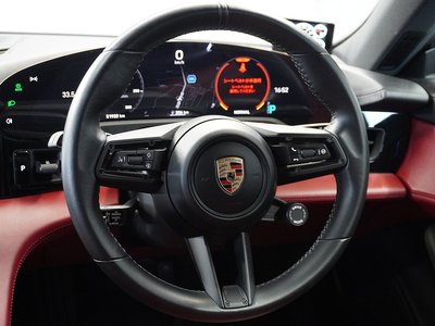 صورة 27 لـ 2021 Porsche TAYCAN