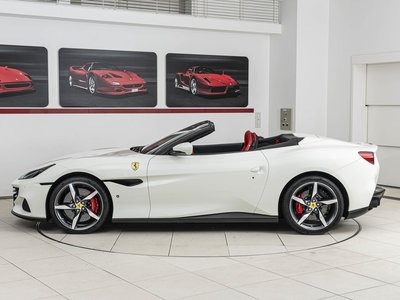 صورة 9 لـ 2022 Ferrari PORTOFINO M
