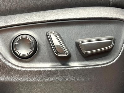 صورة 33 لـ 2025 Toyota LAND CRUISER 250