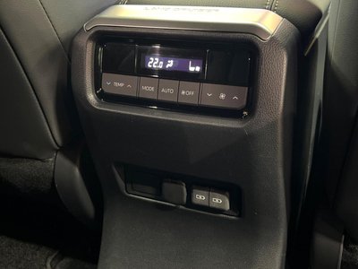 صورة 69 لـ 2025 Toyota LAND CRUISER 250