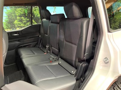 صورة 23 لـ 2025 Toyota LAND CRUISER 250