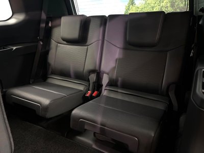 صورة 24 لـ 2025 Toyota LAND CRUISER 250