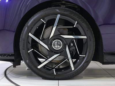 2025 ROLLS-ROYCE SPECTRE 照片 8
