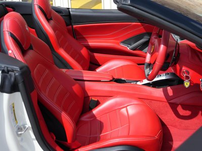 2017 Ferrari CALIFORNIA T 照片 16