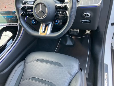 2025 Mercedes-BENZ GLC AMG photo 9