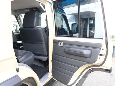 صورة 43 لـ 2025 Toyota LAND CRUISER 70