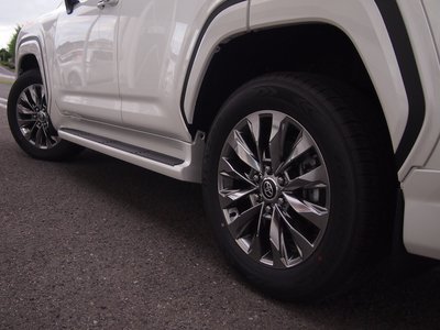 صورة مصغرة 70 لـ 2026 Toyota LAND CRUISER 300