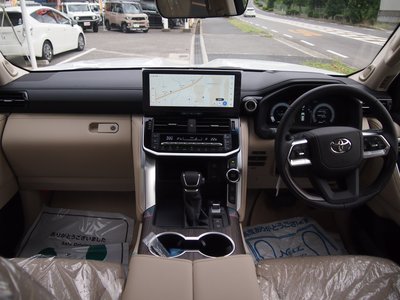 صورة مصغرة 16 لـ 2026 Toyota LAND CRUISER 300