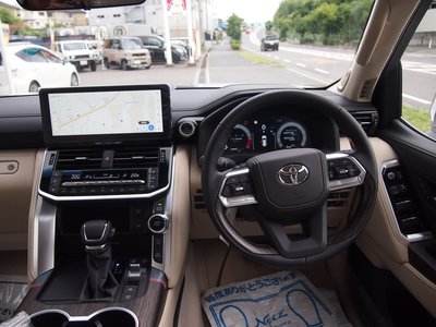 صورة مصغرة 36 لـ 2026 Toyota LAND CRUISER 300