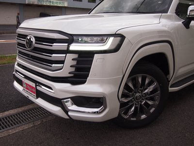 صورة مصغرة 68 لـ 2026 Toyota LAND CRUISER 300