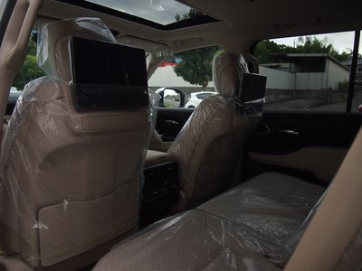 صورة مصغرة 29 لـ 2026 Toyota LAND CRUISER 300