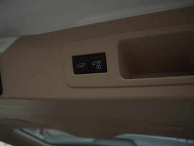 صورة مصغرة 35 لـ 2026 Toyota LAND CRUISER 300