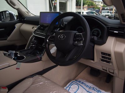 صورة مصغرة 23 لـ 2026 Toyota LAND CRUISER 300