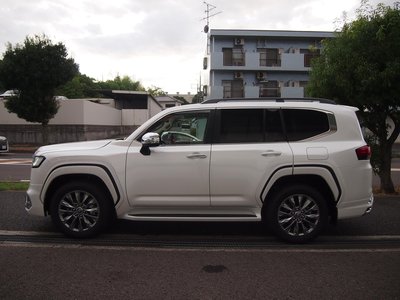 صورة مصغرة 7 لـ 2026 Toyota LAND CRUISER 300