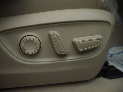 صورة مصغرة 40 لـ 2026 Toyota LAND CRUISER 300