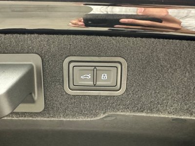 صورة مصغرة 57 لـ 2023 AUDI A8