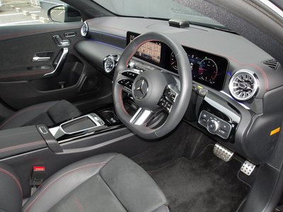2025 Mercedes-BENZ CLA photo 6