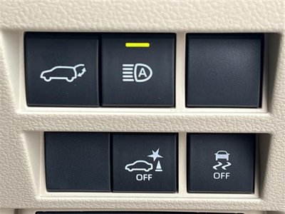 2023 Toyota LAND CRUISER 300 thumbnail 18