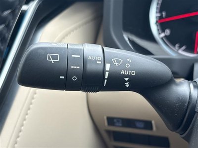 2023 Toyota LAND CRUISER 300 photo 11