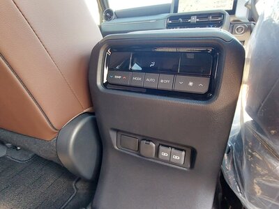 2024 Toyota LAND CRUISER 250 — фото 27