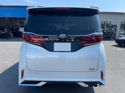 2024 Toyota ALPHARD — фото 3