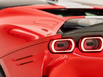 2021 Ferrari SF90 STRADALE — фото 22