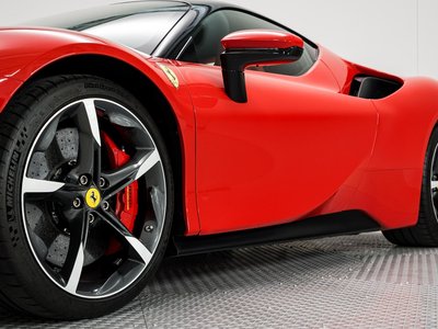 2021 Ferrari SF90 STRADALE — фото 25