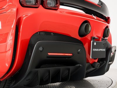 2021 Ferrari SF90 STRADALE — фото 23