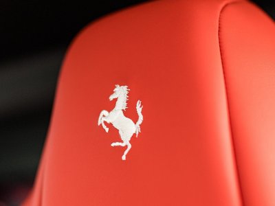 2021 Ferrari SF90 STRADALE — фото 17