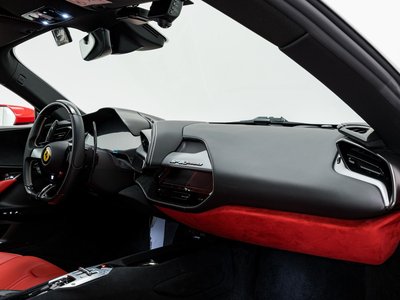 2021 Ferrari SF90 STRADALE — фото 27