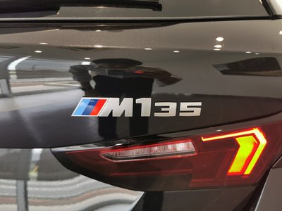 2025 BMW 1 SERIES thumbnail 18