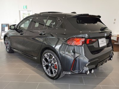 2025 BMW 1 SERIES photo 15