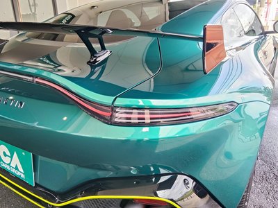 2023 Aston Martin VANTAGE — миниатюра 17