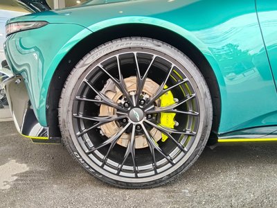 2023 Aston Martin VANTAGE — миниатюра 19