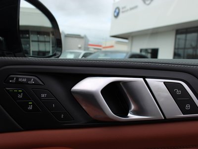 2025 BMW X7 thumbnail 28