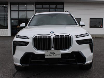 2025 BMW X7 photo 7