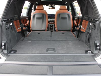 2025 BMW X7 thumbnail 72
