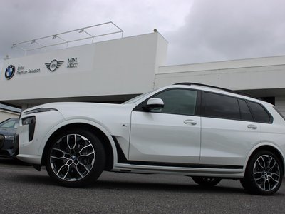 2025 BMW X7 photo 6