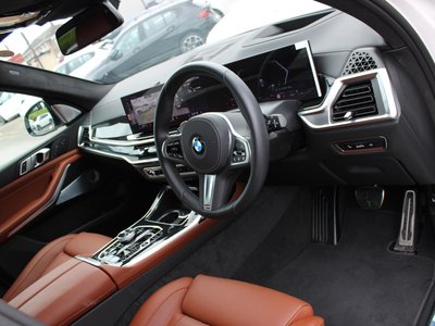 2025 BMW X7 thumbnail 26