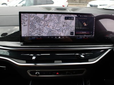 2025 BMW X7 thumbnail 41