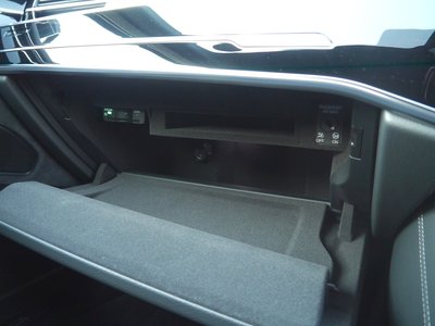 2025 AUDI A8 thumbnail 26