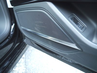 2025 AUDI A8 thumbnail 17