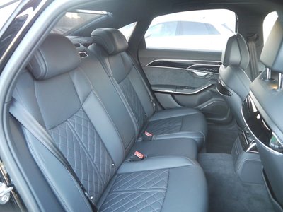 2025 AUDI A8 photo 16