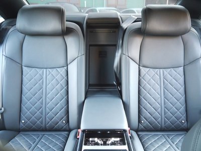 2025 AUDI A8 photo 11